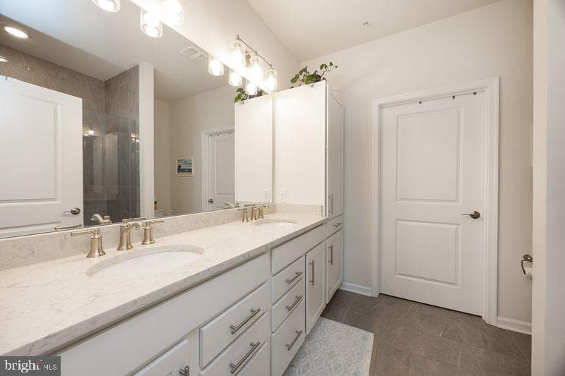 1008 Campbell Way photo 20