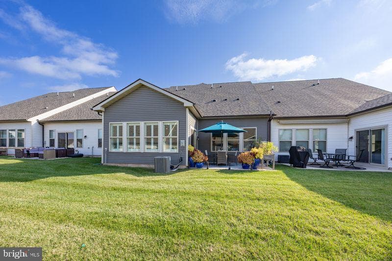 1008 Campbell Way photo 32