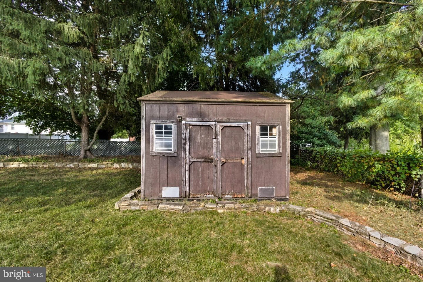 985 Milkweed Lane photo 40