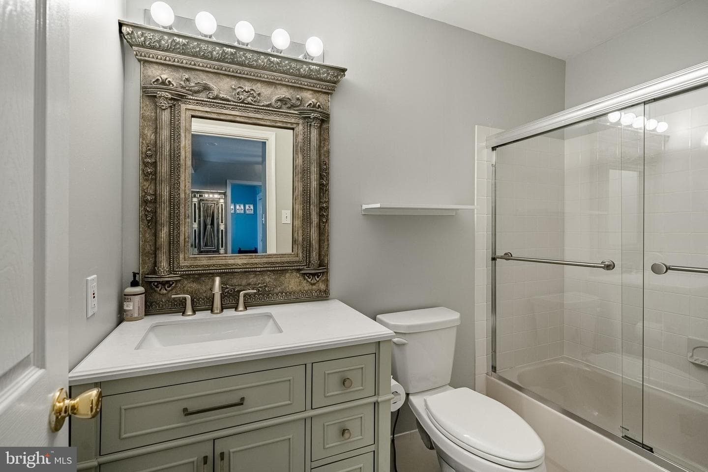 206 Bolton Court photo 26