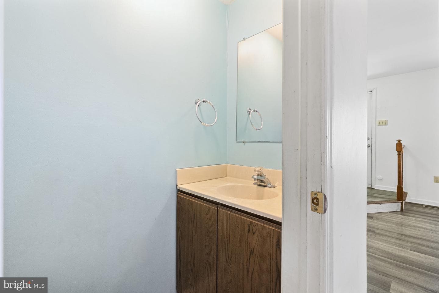 524 Oaktree Court photo 17