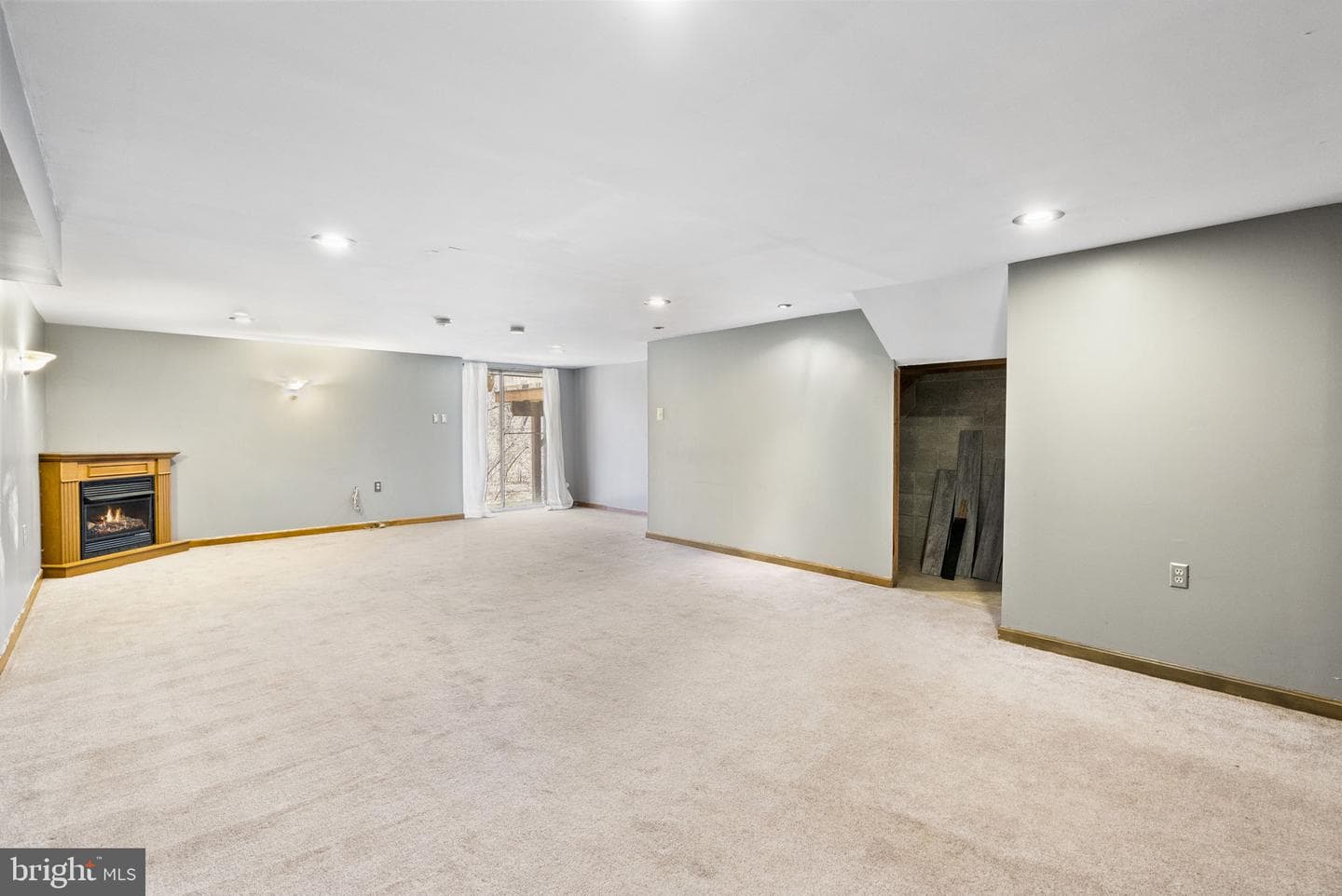 524 Oaktree Court photo 26
