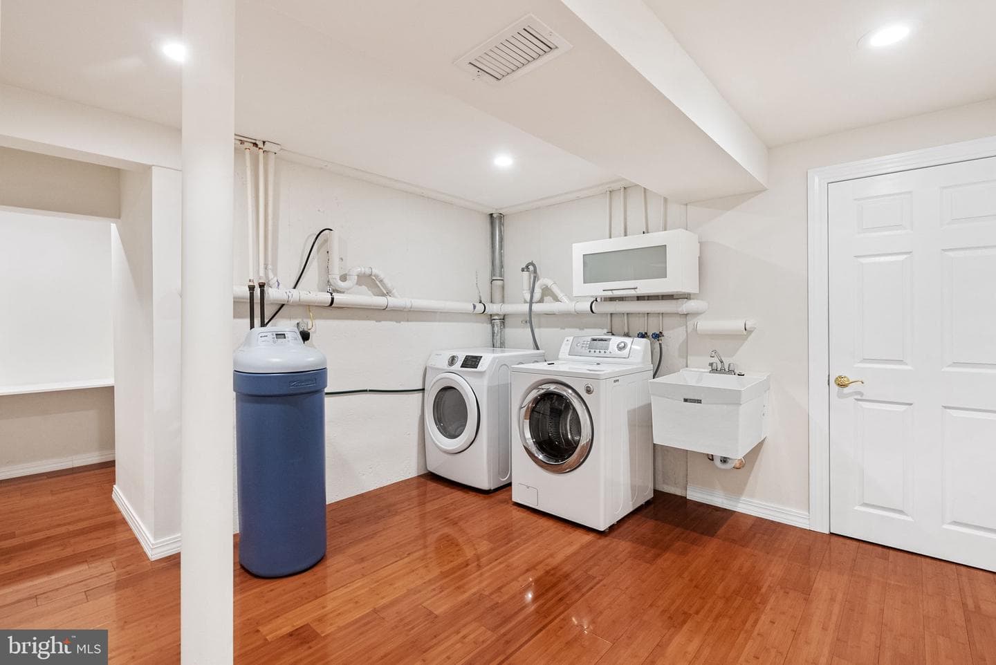 133 Sloan Road photo 35