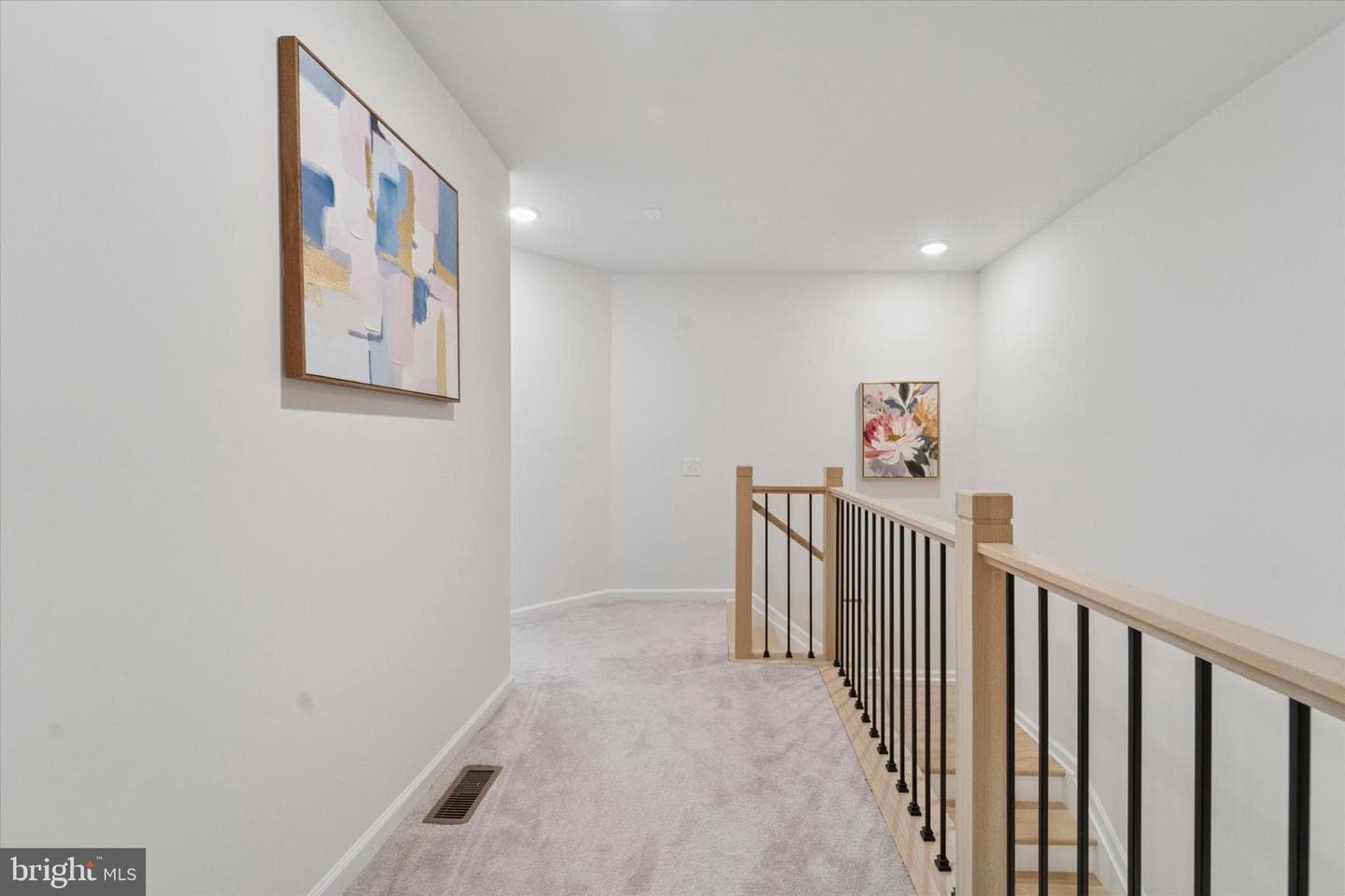 723 Finlay Drive photo 21