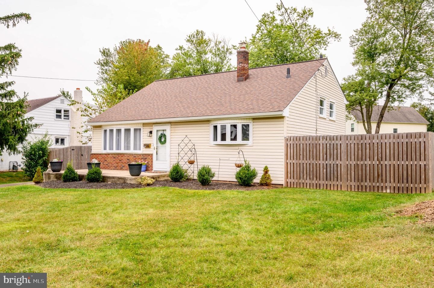238 Pennbrook Avenue photo 3