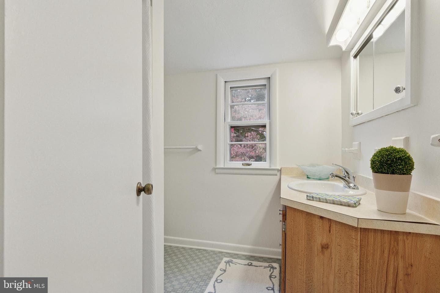 514 Madison Avenue photo 24