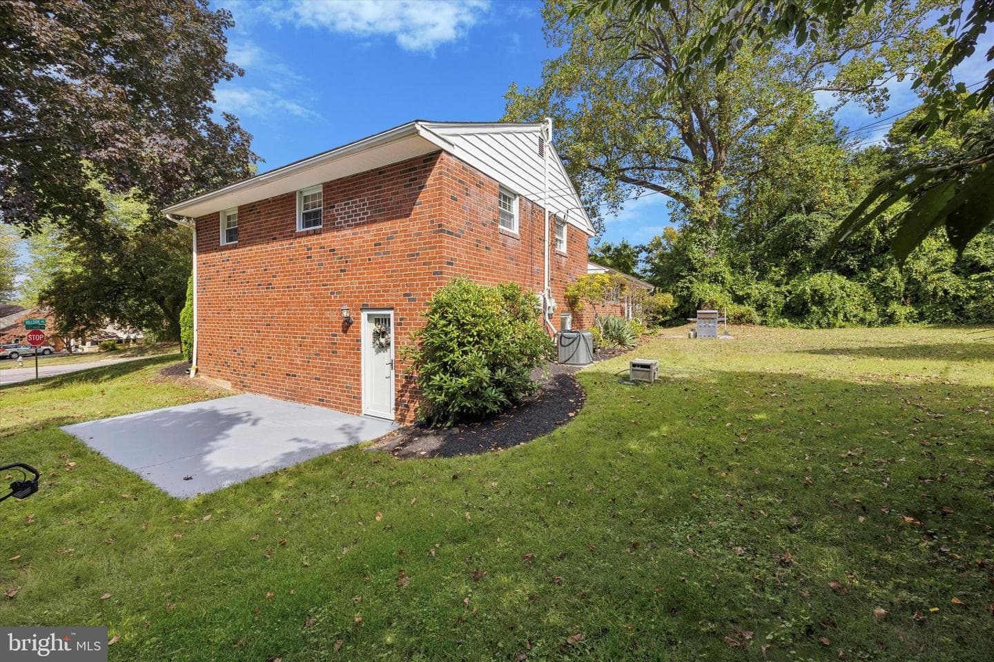 413 Hillside Road photo 24