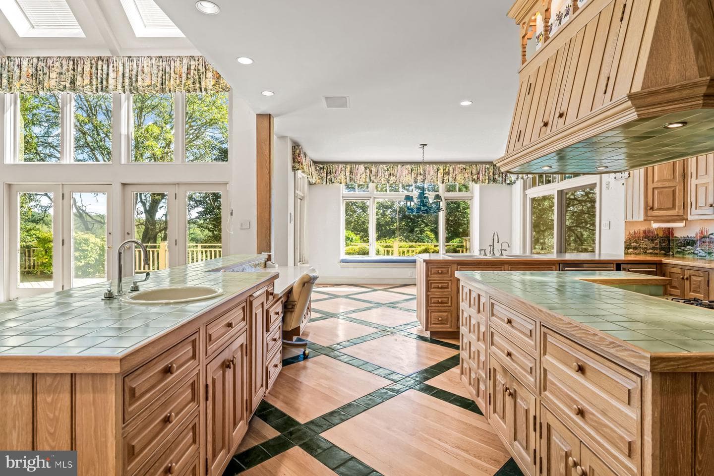 1225 Country Club Road photo 23