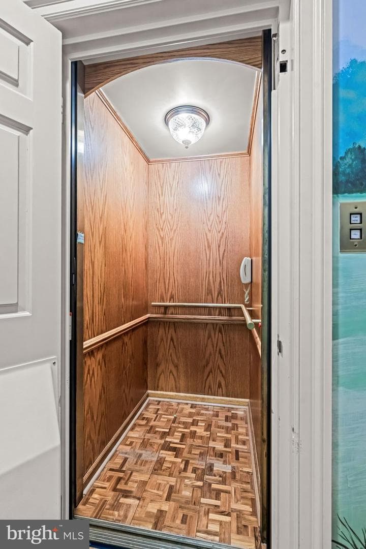 1225 Country Club Road photo 31