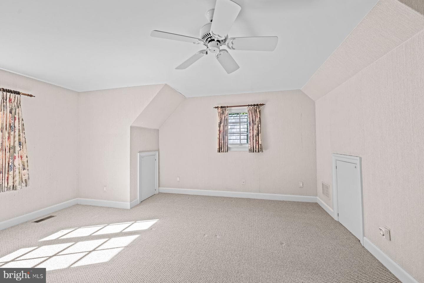 1225 Country Club Road photo 78