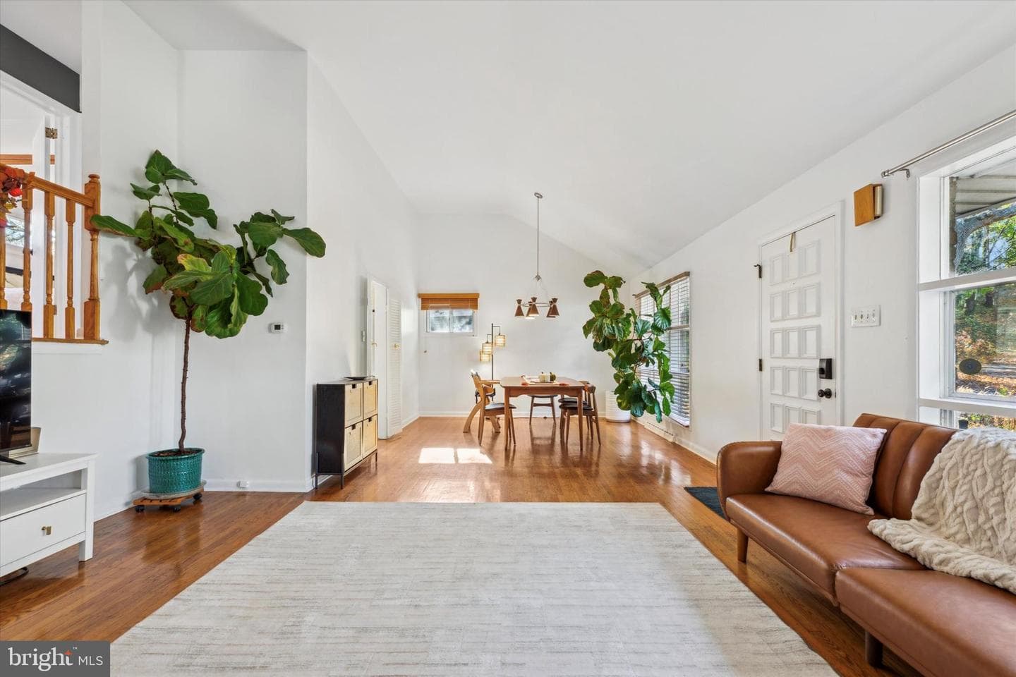 135 Cornell Road photo 3