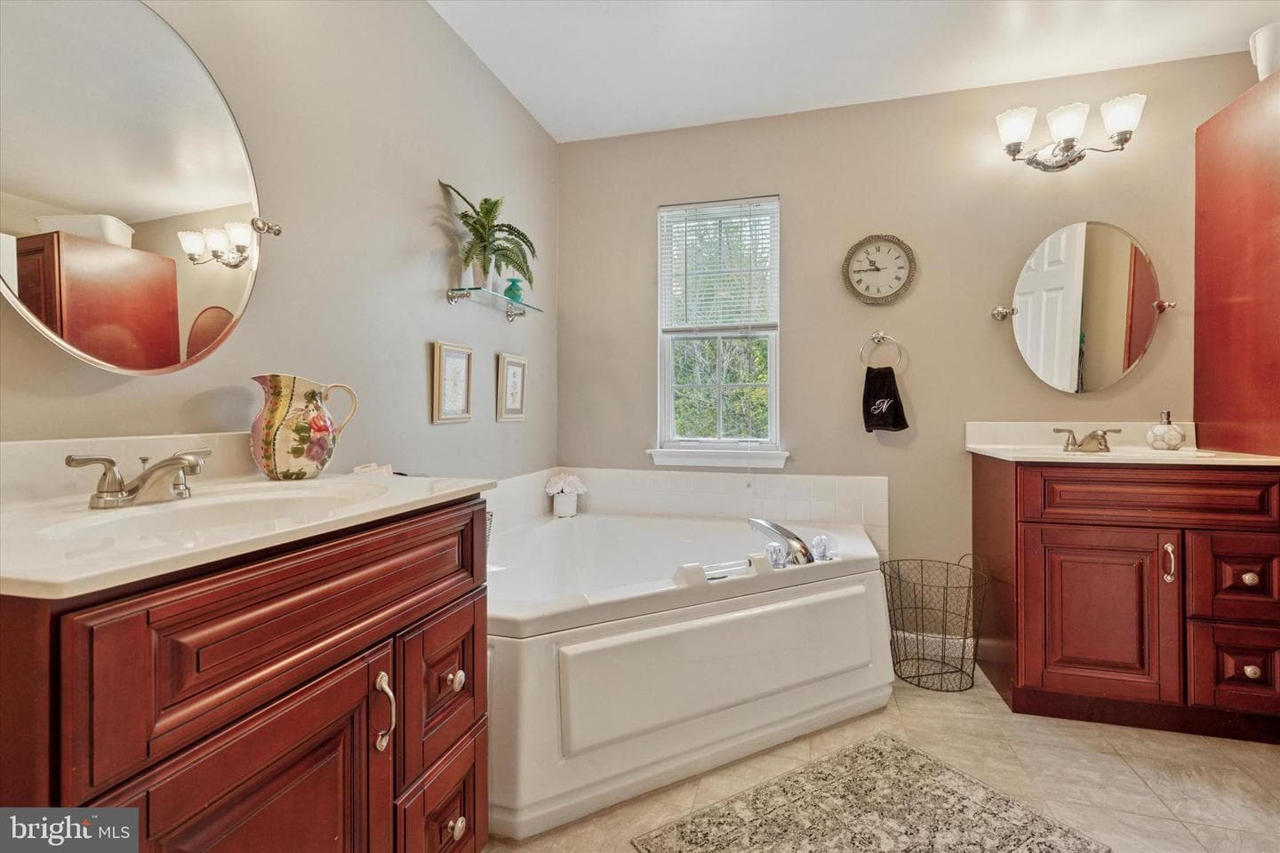 405 Country Club Drive photo 13