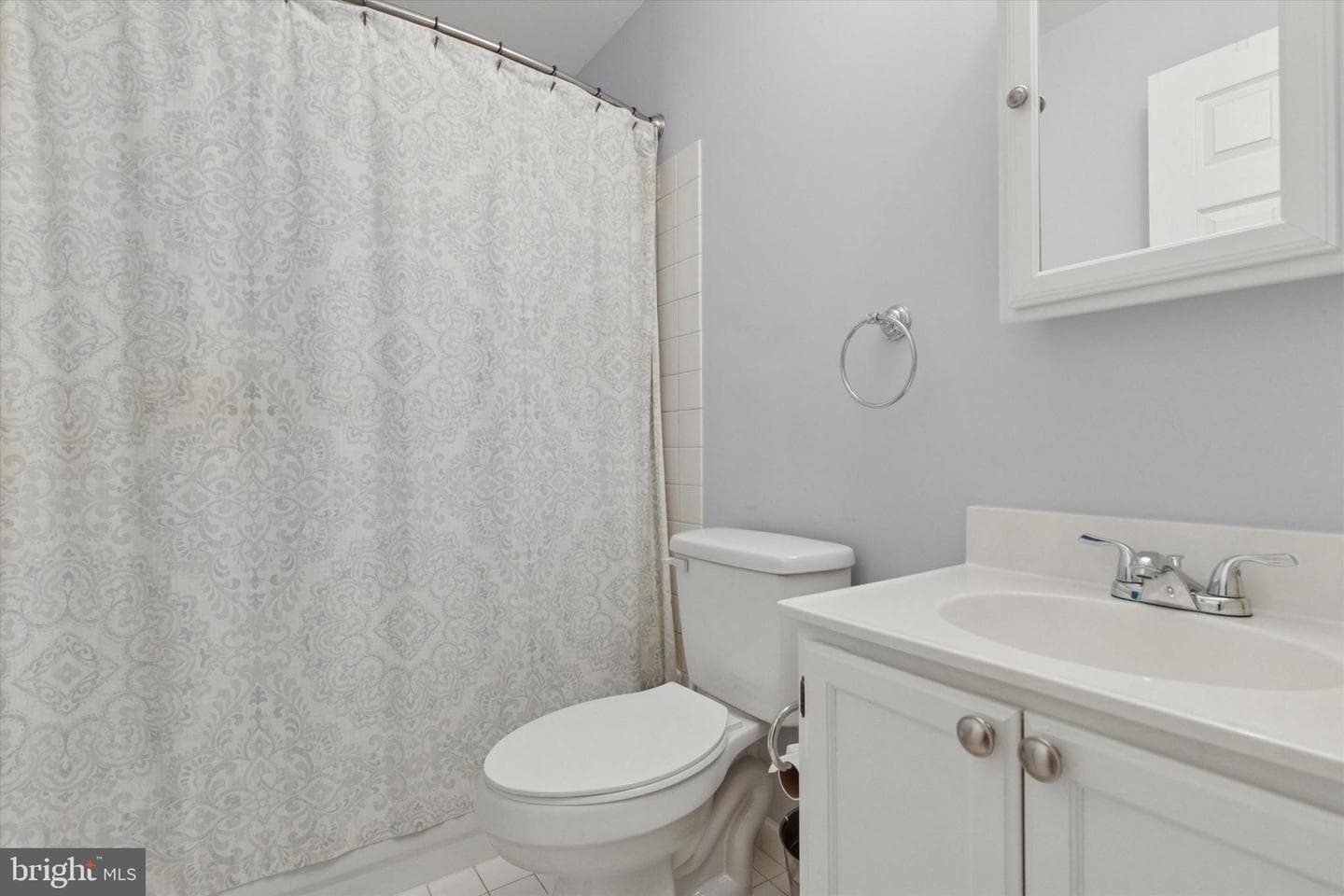 405 Country Club Drive photo 19