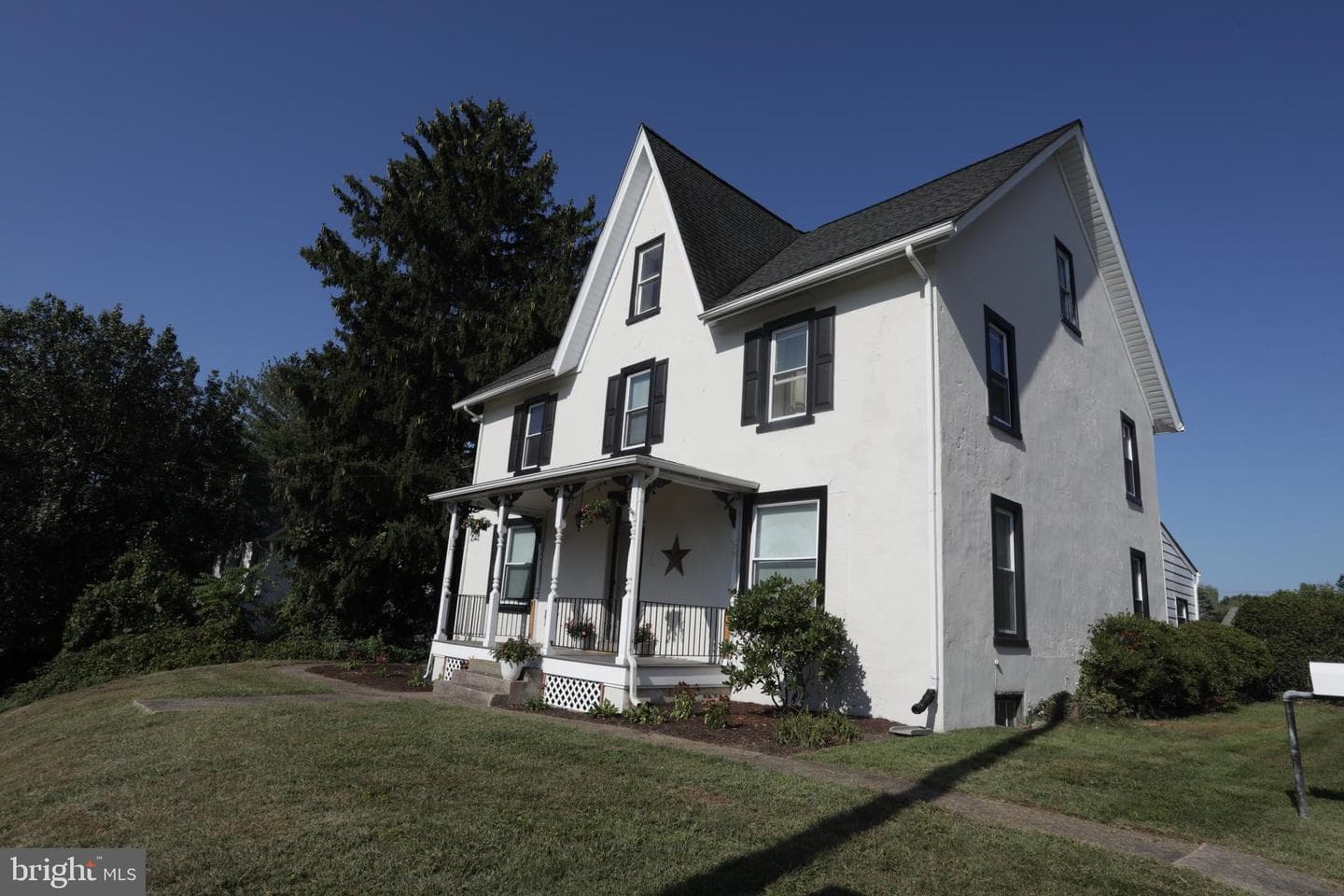 523 Bridge Street