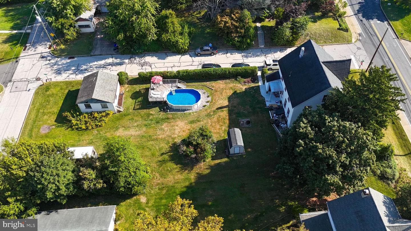 523 Bridge Street photo 15