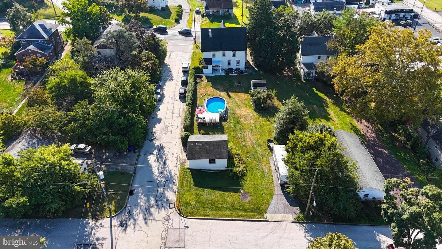 523 Bridge Street photo 26
