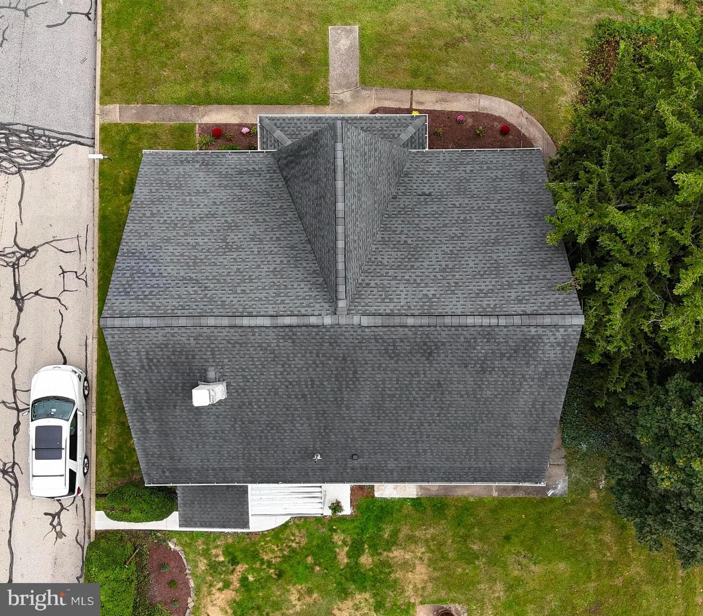523 Bridge Street photo 27