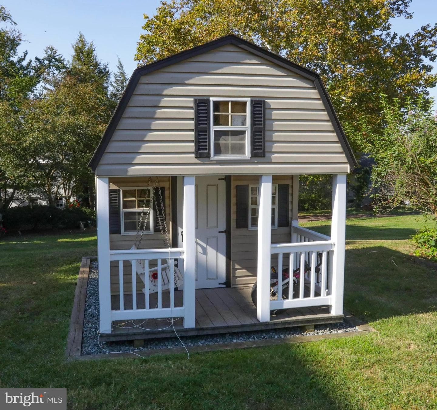 523 Bridge Street photo 34