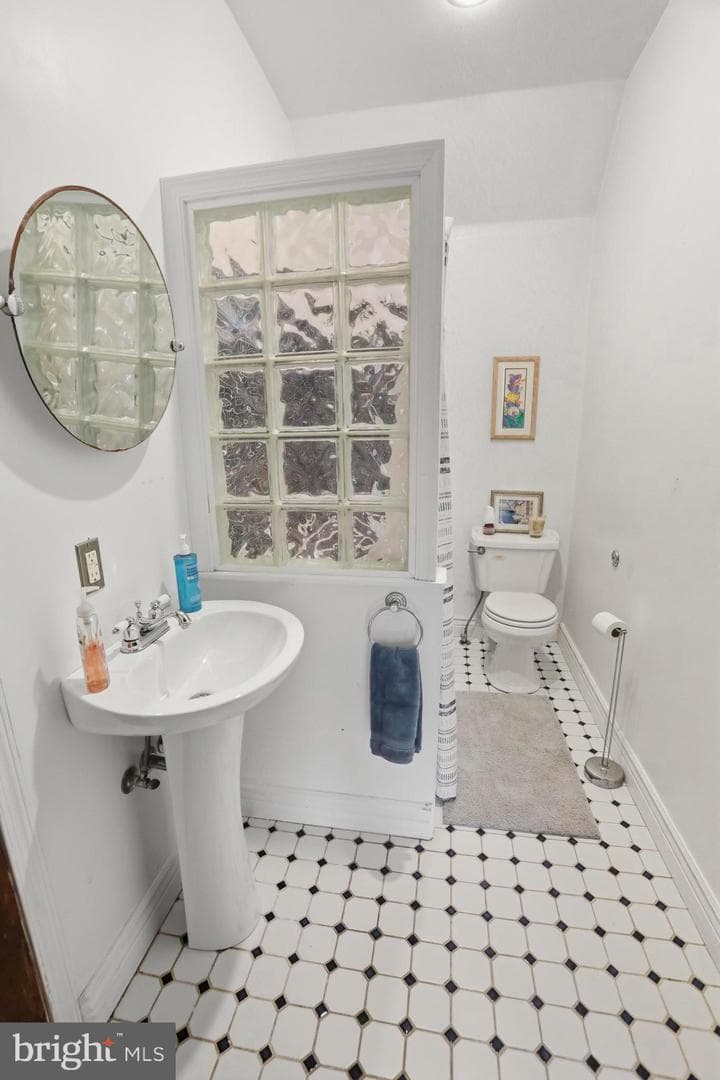 523 Bridge Street photo 53
