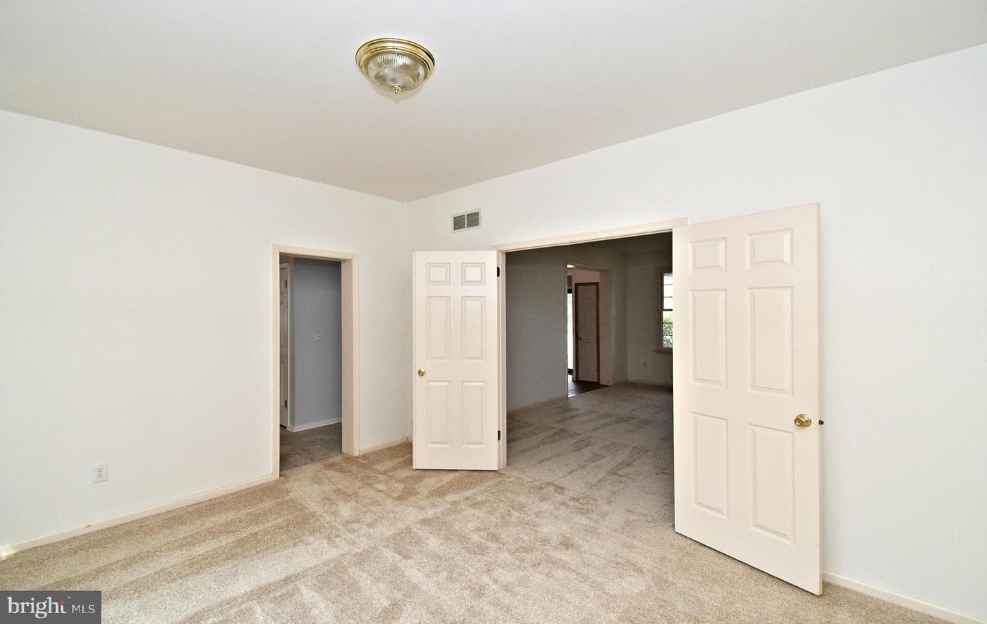 2234 Locust Drive photo 13