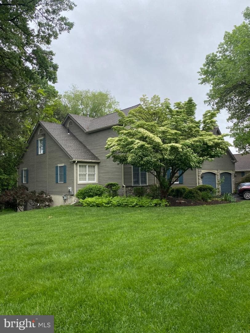 1752 Oak Hill Drive, Huntingdon Valley