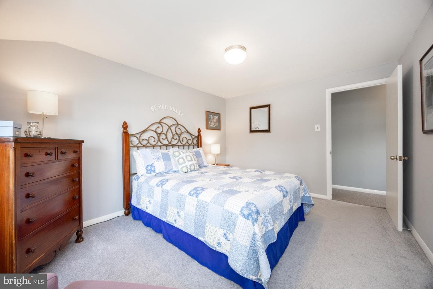 709 N Henderson Road photo 24