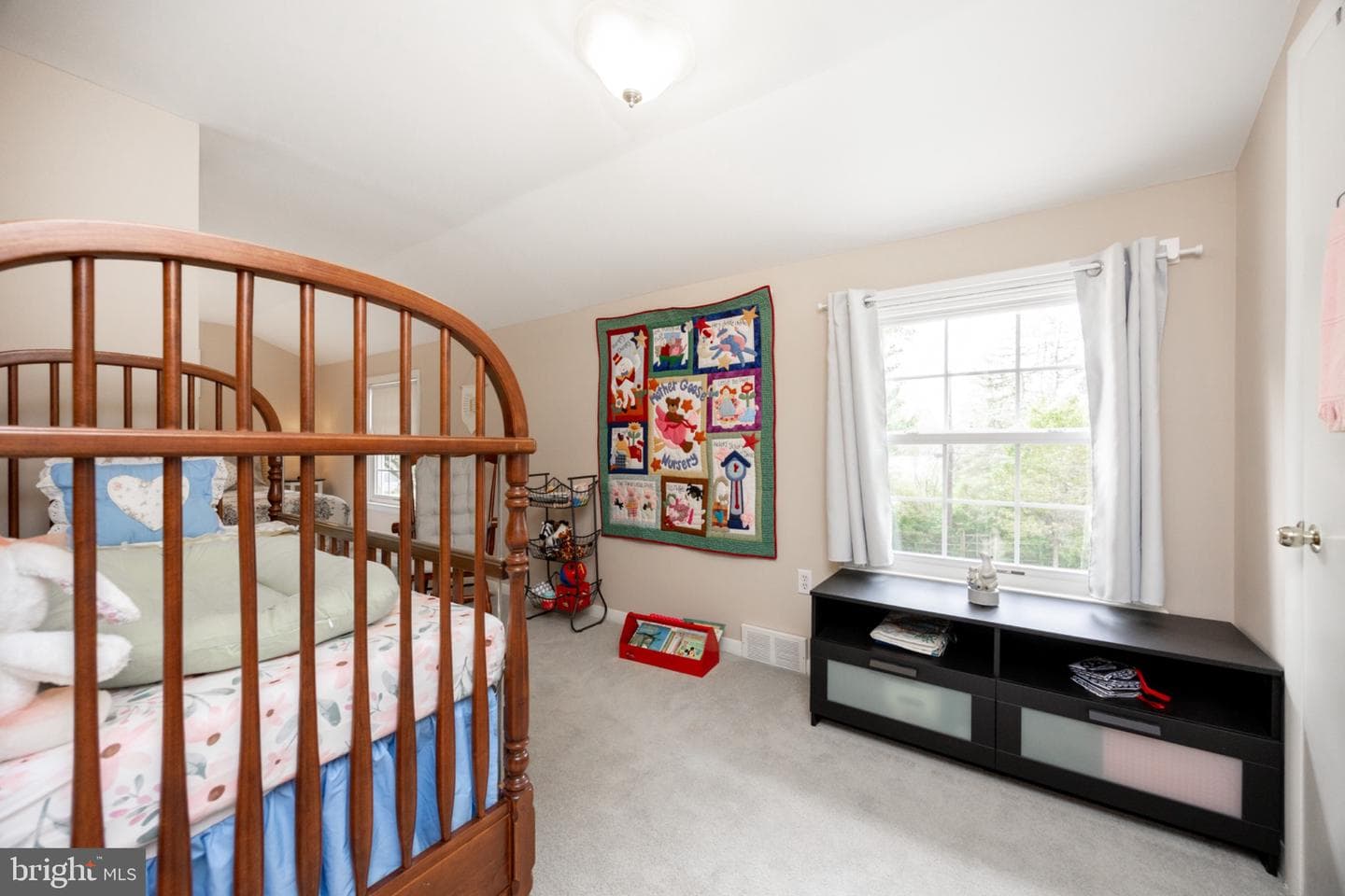 709 N Henderson Road photo 27