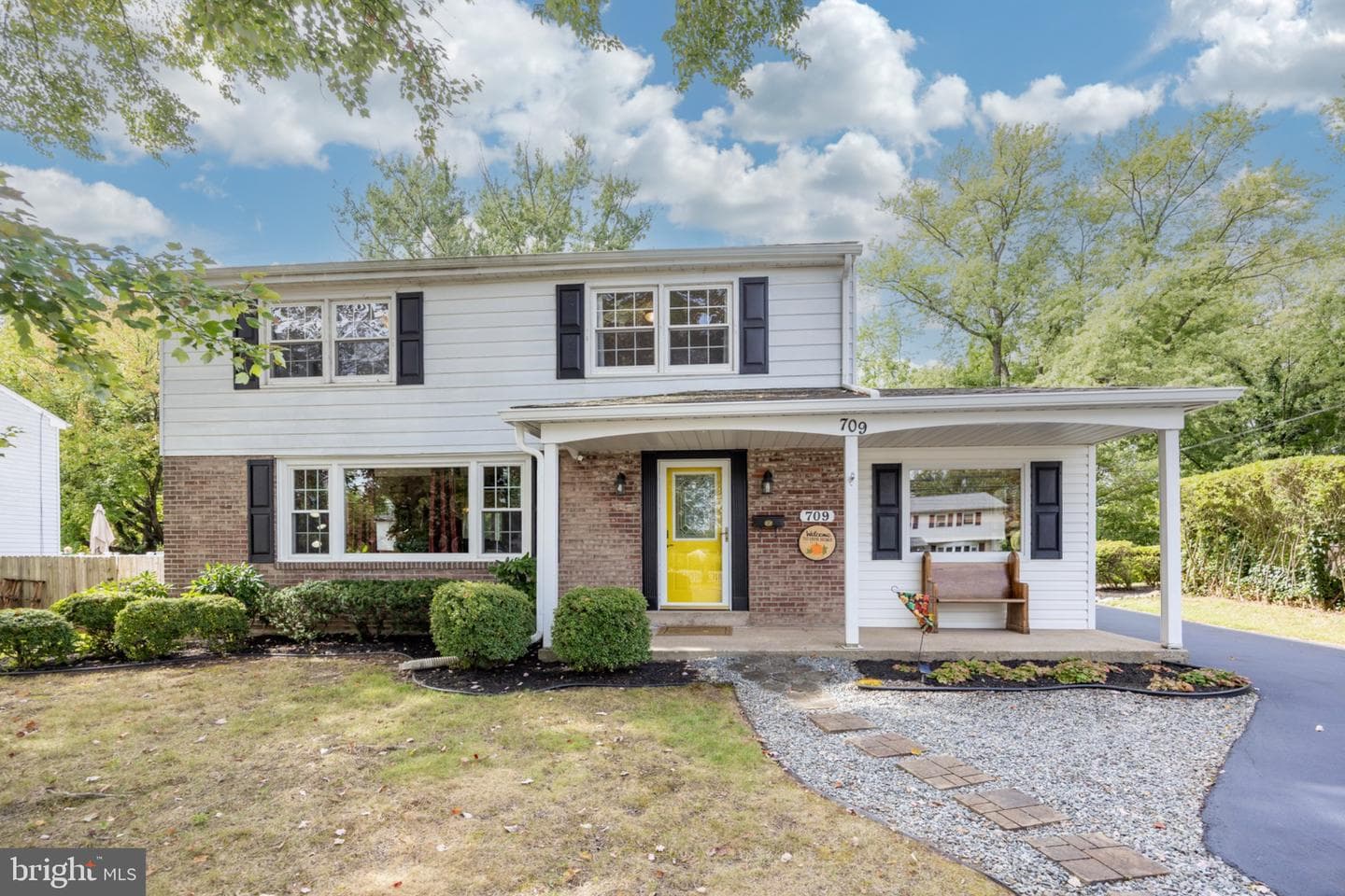 709 N Henderson Road photo 3