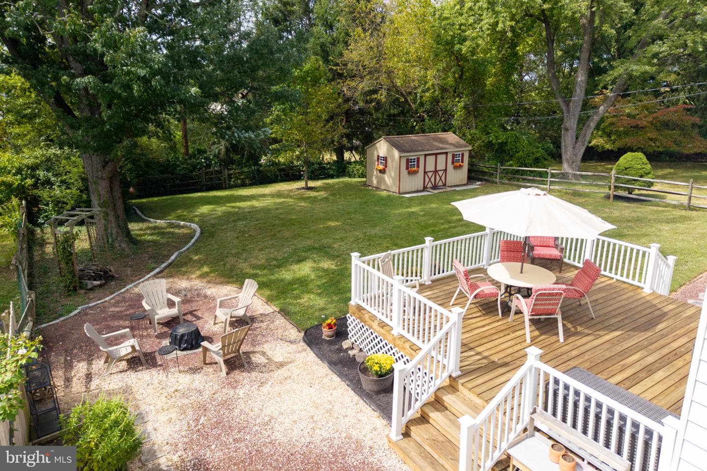 709 N Henderson Road photo 40