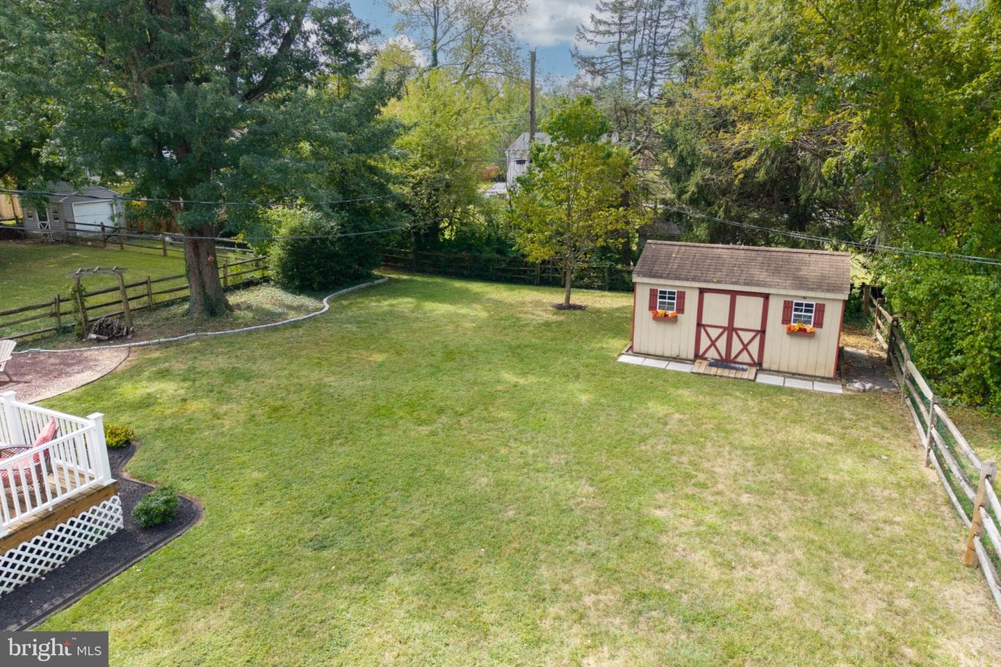 709 N Henderson Road photo 43