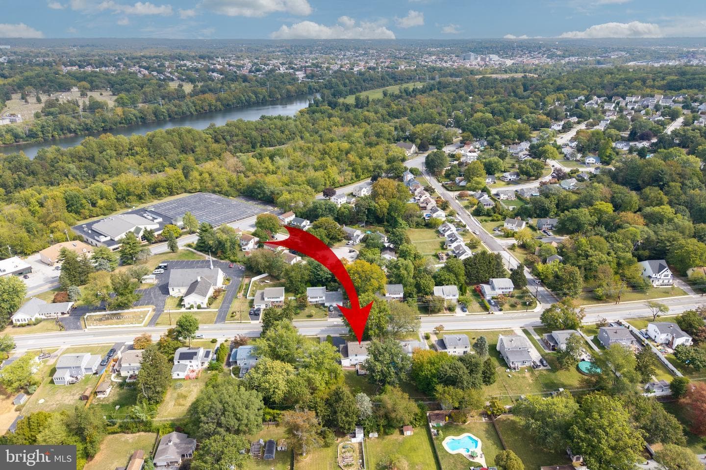 709 N Henderson Road photo 58