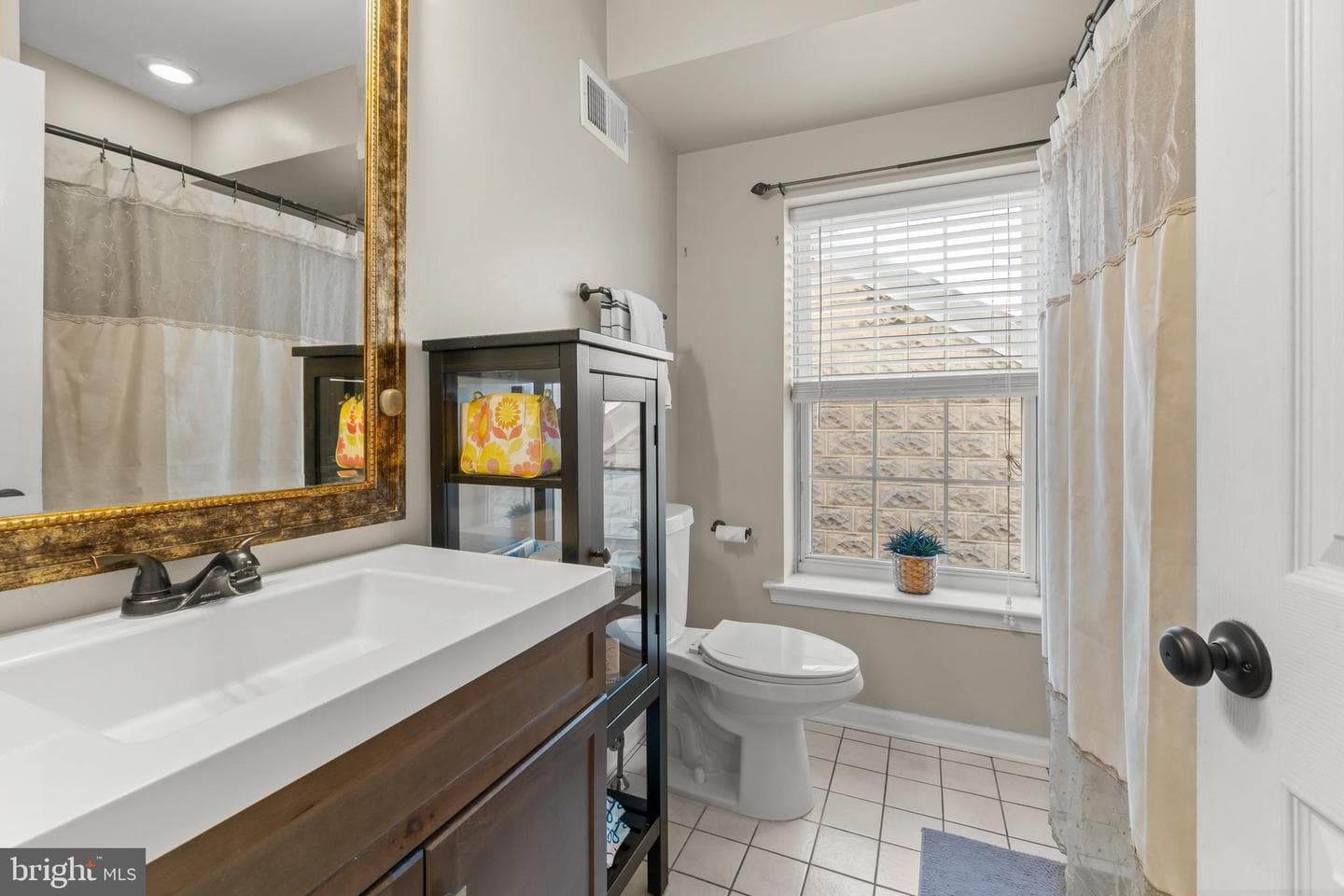 727 Tose Street photo 16