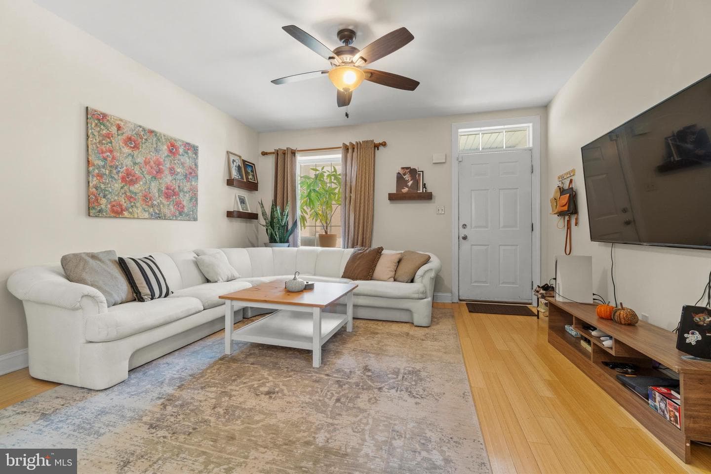 727 Tose Street photo 5