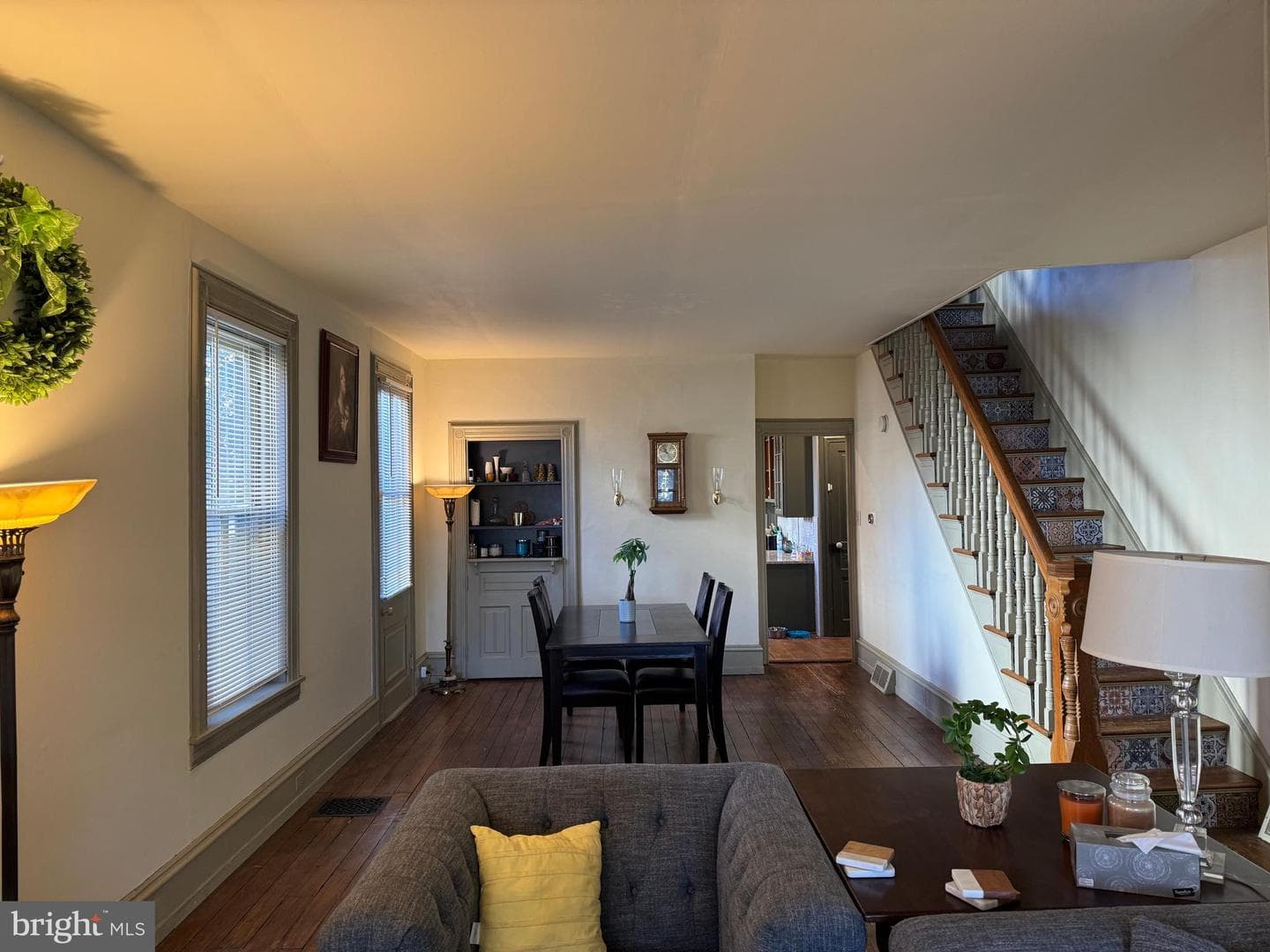 211 E Freedley Street photo 11