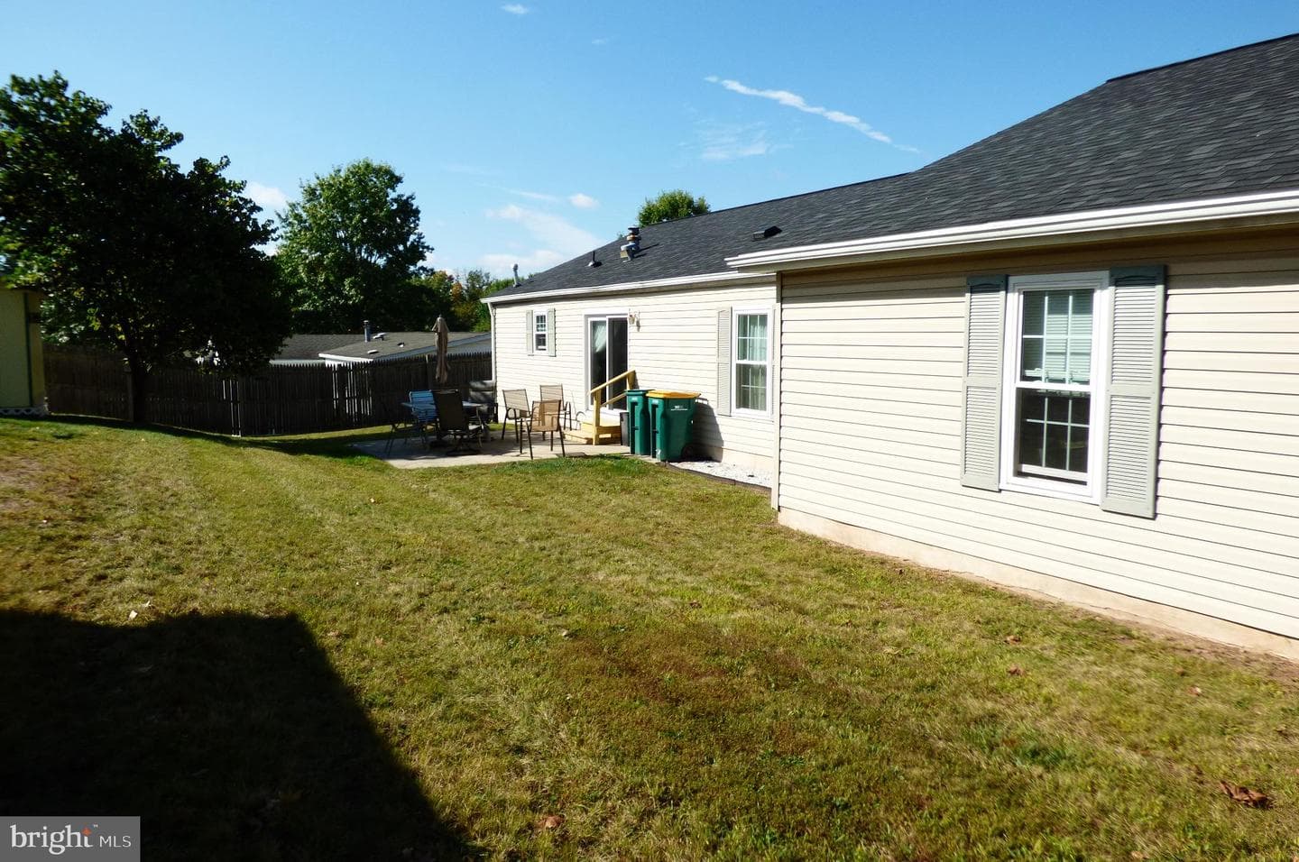 406 Mimosa Court photo 3