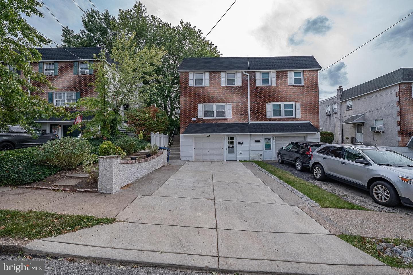 614 Caroline Drive photo 1