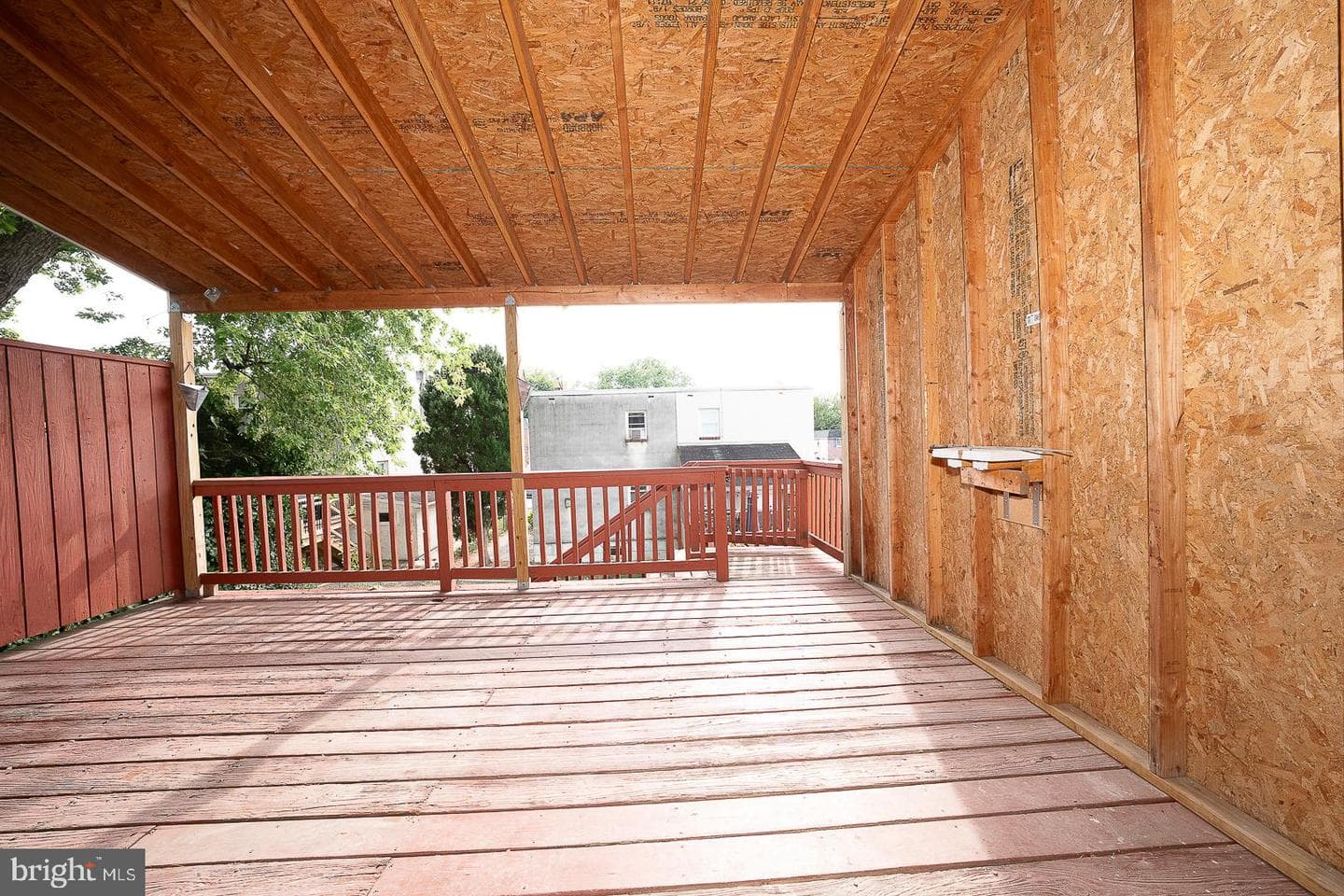 614 Caroline Drive photo 18
