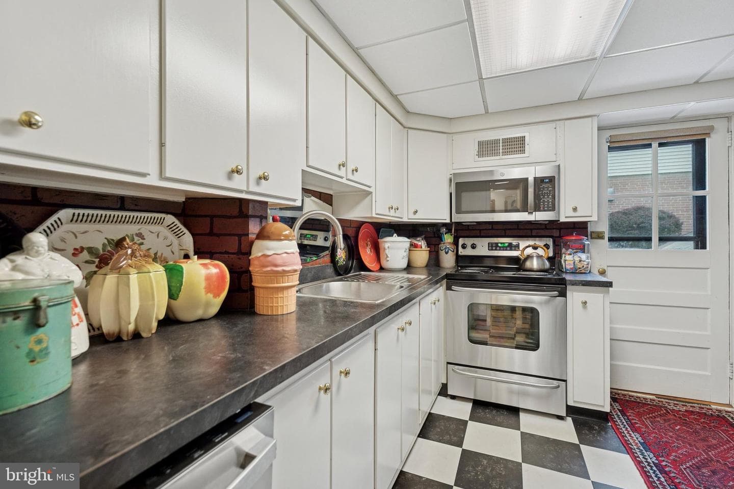 4040 N Warner Road photo 11
