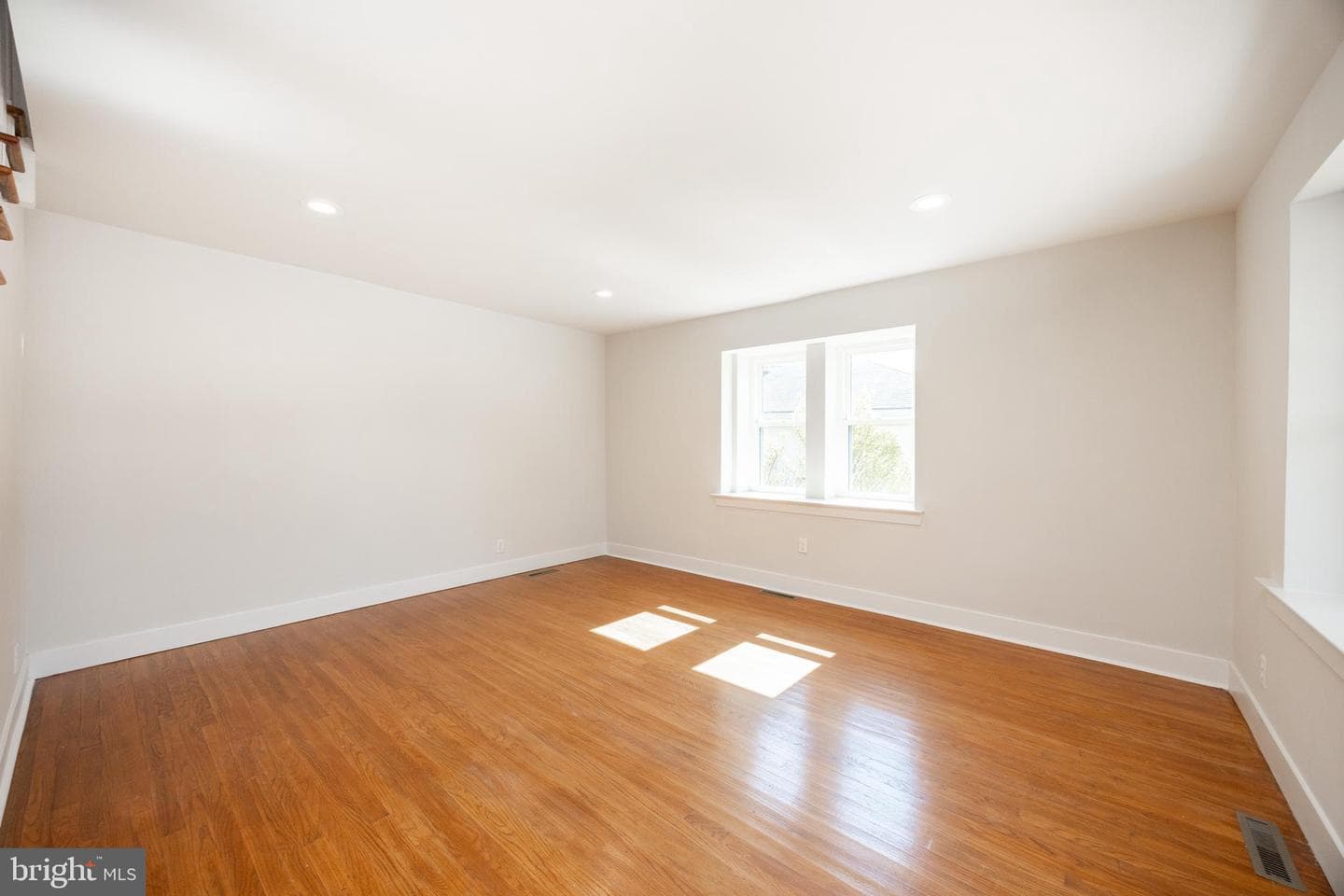 1627 Swamp Pike photo 14