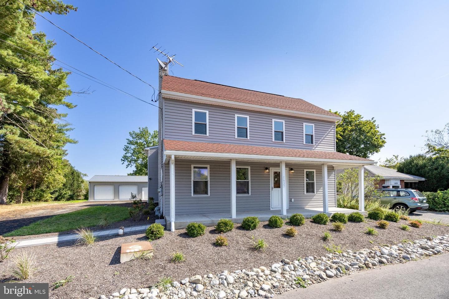 1627 Swamp Pike photo 3