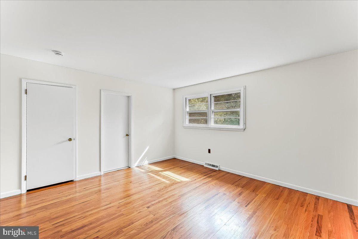 604 Pine Tree photo 19