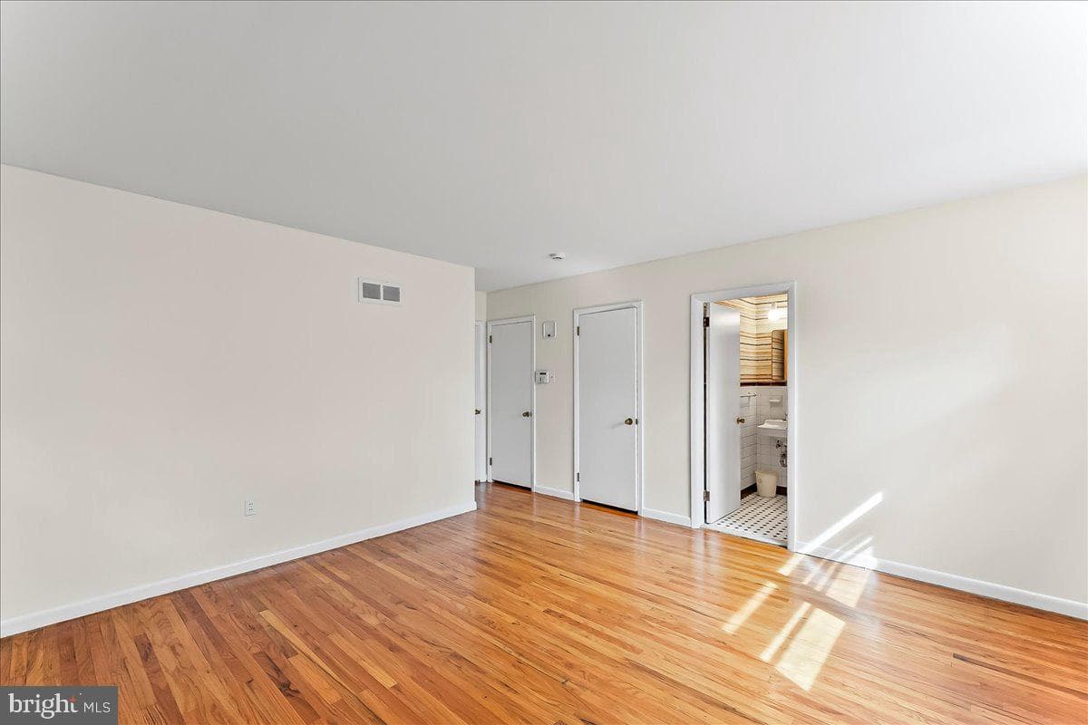 604 Pine Tree photo 22