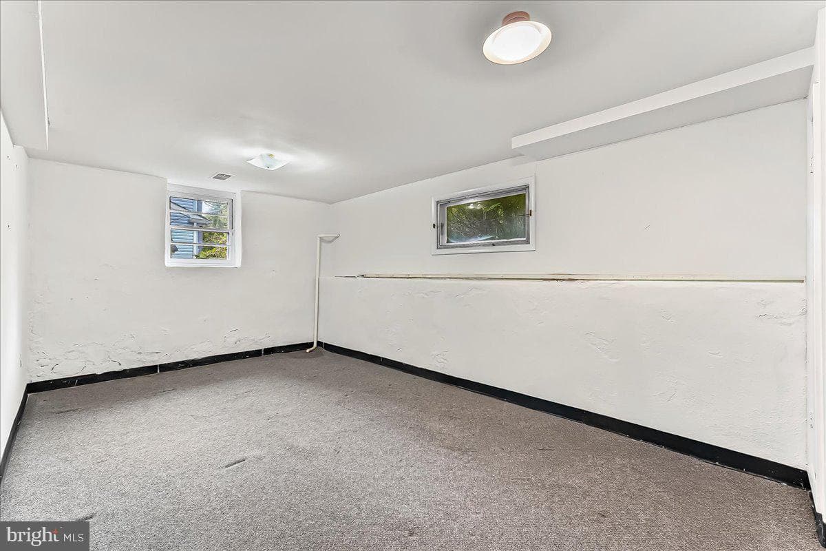 604 Pine Tree photo 33