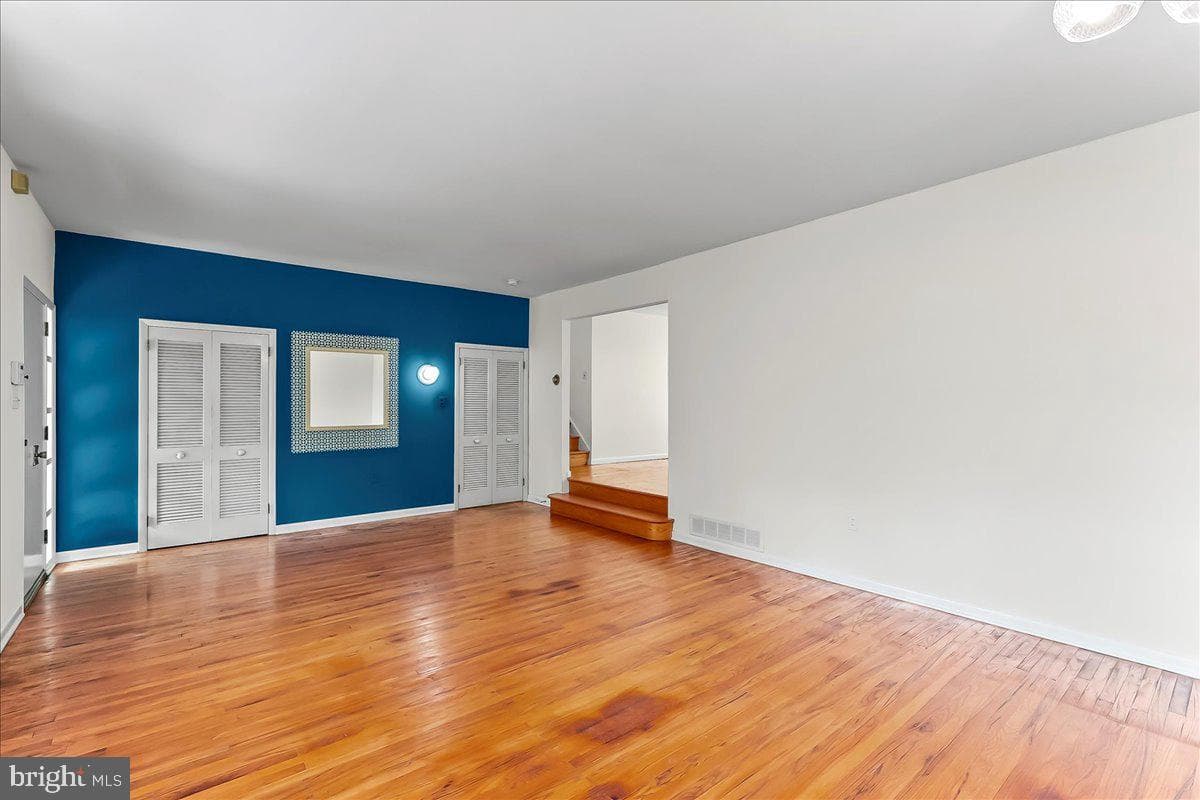 604 Pine Tree photo 6