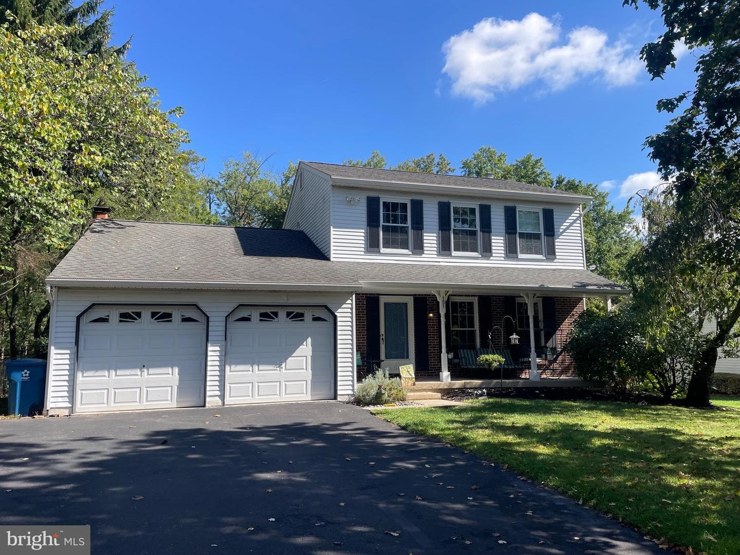 151 Canterbury Lane photo 1