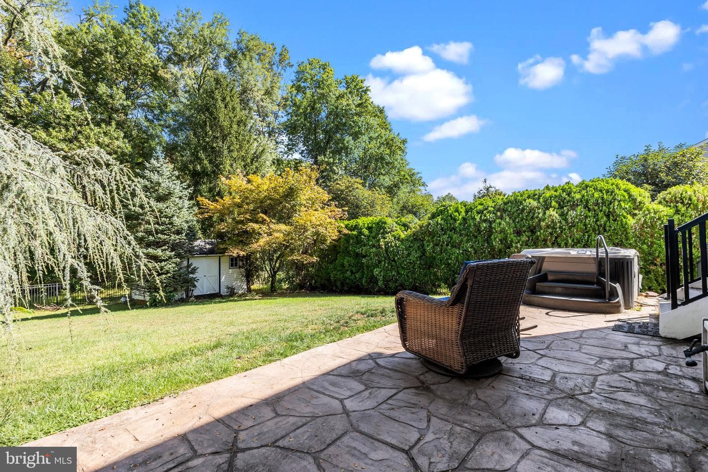 151 Canterbury Lane photo 30