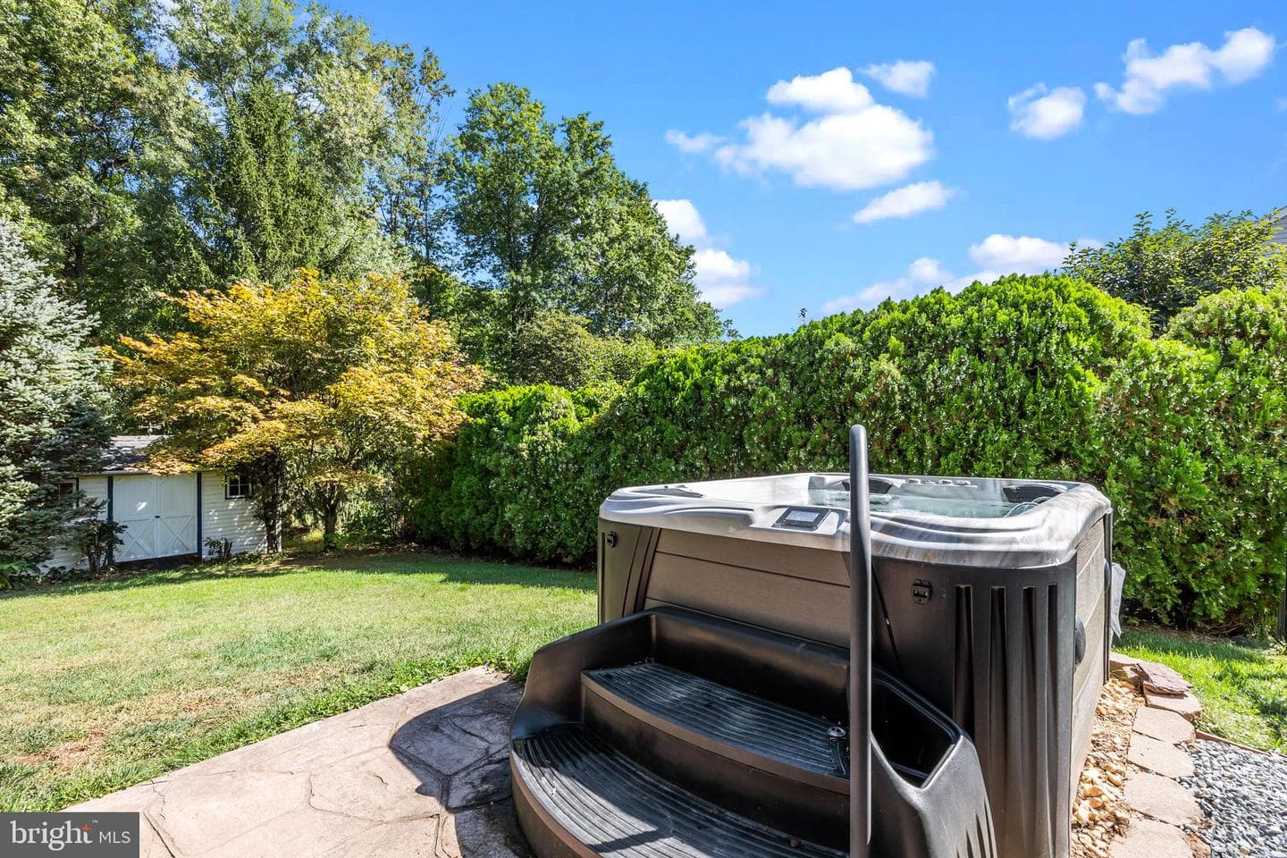 151 Canterbury Lane photo 35