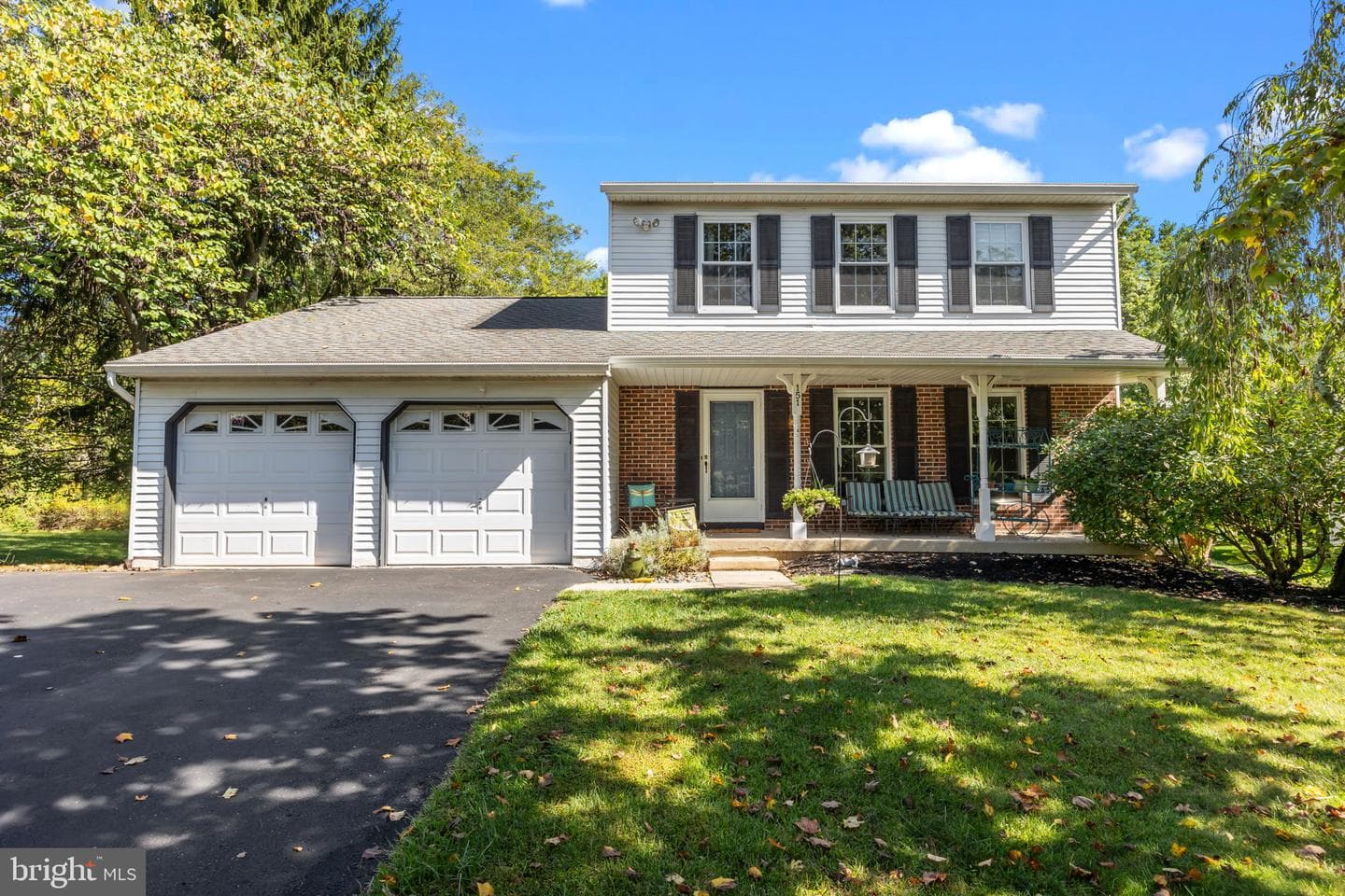 151 Canterbury Lane photo 4