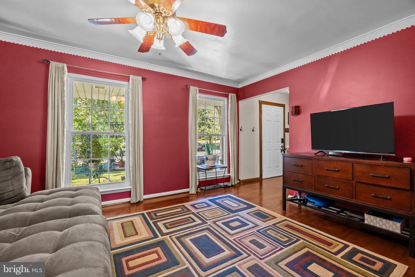 151 Canterbury Lane photo 7