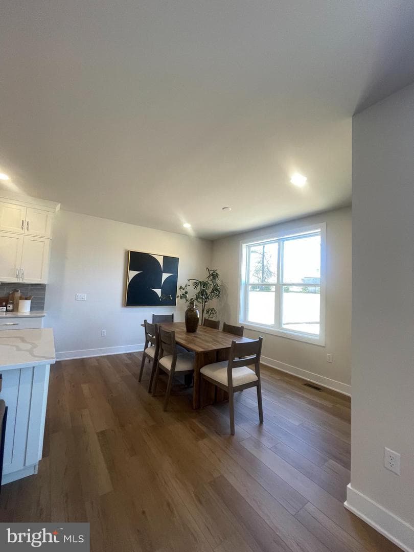 13 Scholl Drive photo 9